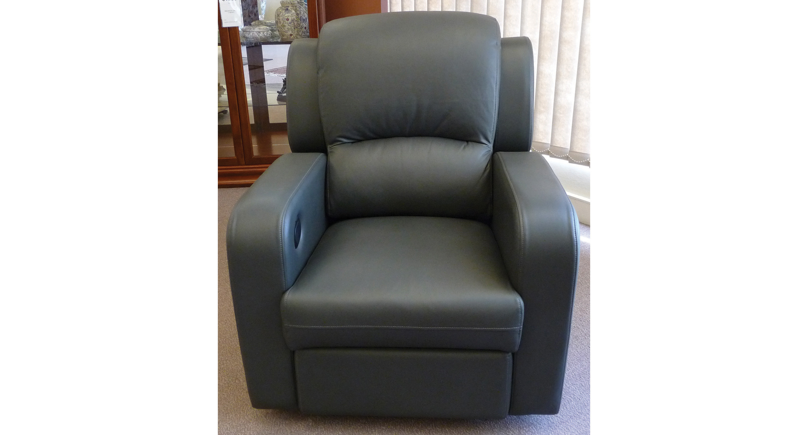 Retreat Reclining Sofa and Chairs
